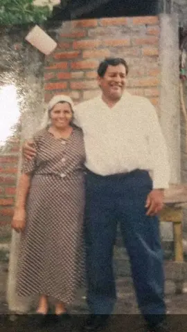 Papá y mamá Gracias por todo ❤️#elsalvador #viral #CapCut 