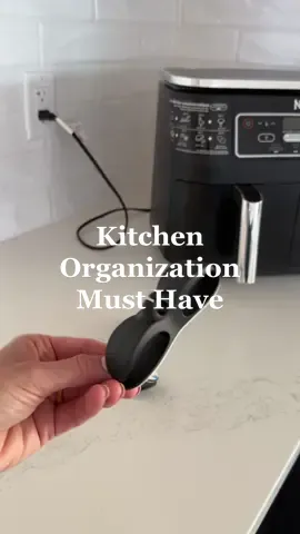 KITCHEN MUST HAVE! The perfect way to keep cords organized. Linked in my profile - Organisation Station (worldwide shipping) or Amazon! • #organizedhome #cordorganization #kitchengadgets #amazon #amazoncanada #amazonkitchen 