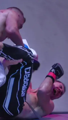 This finish is even more brutal in slow motion 😬😳 #mma #martialarts #karate 