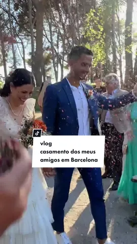 o final tal qual um passeio de escola da quinta série 🗣️😂 foi tudo lindo! #fyp #barcelona #casamentoclaraebechler 