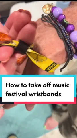 Music festival hacks 🎶 #protip #musicfestival #musicfestivaltips #concertmemoribilia 