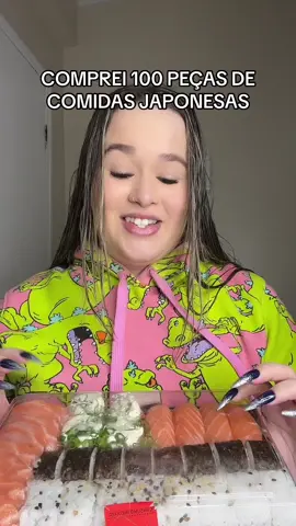 Comprei 100 peças de comidas japonesas 