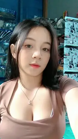 jatuh cinta sapa sapa 🤣#cewekcantik #tiktokviral #tiktokviralll #fyp #kreatortiktok 