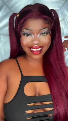 😂😂😂😂 #transitions #teamsam🔥  #transitions #sigma #Graphiceyeliner #uniquemakeup #graphicmakeup #coolmakeups #graphicliner #editoriallook #avantgardemakeup #v9300 #modelmalay #creativemua #editorialmua #glittermakeup #tushmagazine #highfashionmakeup #runwaymakeup #fashionmakeup #meltcosmetics #deckofscarlet #iamscarlet #soapbrows #theartistedit #myartistcommunity #sharpedgesmag #inbeautmag #queenkaiser 