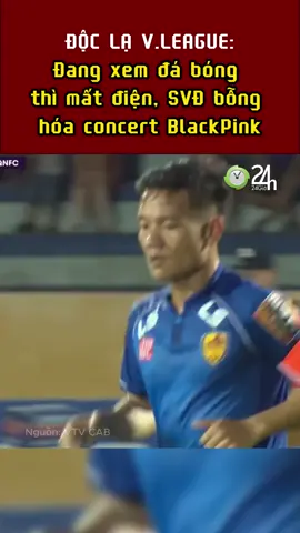 Bất ngờ chưa ông zà =))))) Vừa đi xem đá bóng, vừa được tập dượt trước cho concert BlackPink =))))) #viral #funny #trending #football #24h #thethaomoingay #bóngđá