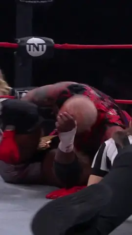 The Natural #DustinRhodes faced #PowerhouseHobbs during #AEWCollision ! #aew #allelitewrestling #prowrestling #owenhartfoundation #tournament 