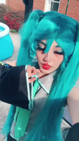 OMG WHATS WITH ALL THE LIKES 🥰🥰🥰🥰#hatsunemiku #hatsunemikucosplay #miku #mikucosplay #mikuhatsune #mikuhatsunecosplay #vocaloid #vocaloidcosplay 