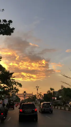 kata katanya dong😍 #NiceView #kalimantan #sunset #fyp #banjarmasin #aestheticvideo 