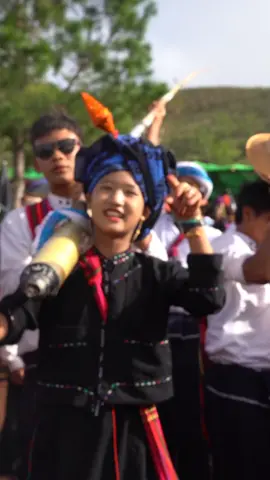 #နန်းရုတ်မီးလုံးပွဲ😍😍 #နီလူဖုဲင် #ပွယ်လူးဖုဲင် #ပအိုဝ်းပေးဒျားသြ😘😘 #နီလူးဖုဲင်💥 