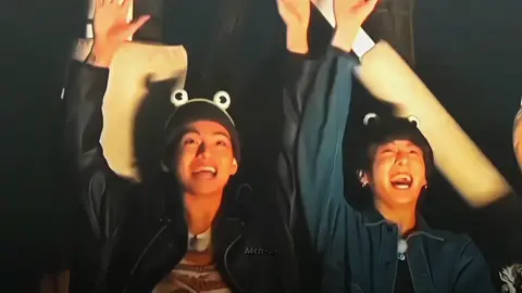 Respect this friendship...❤️❣️🥰🥰#bts_lover_forever💜💜💜 #taekookforever #trendingvideo #foryou #bdtiktokofficial🇧🇩 #fybシviral #viralvideo