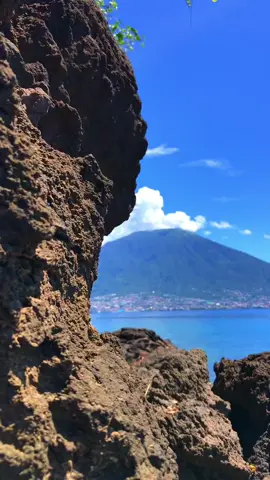 Ada yg rindu ternate.?? #malukuutara #ternatevideo #hits #vibes #lagitimur 
