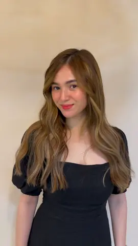Some soft highlight using hair extensions for @msbarbieimperial 🤍 #jhenhairextensions #koreanstring #koreanfeather #diamond #bt #behindthechair #hairtransformation #hairextensions #hairedes #hairtalk #hairstyle #hairextensions #fypシ゚viral 