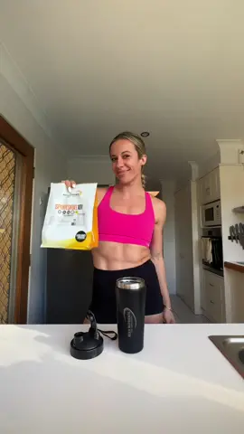 Fuelling every session with @bulknutrients Sportsfuel 💪🏼⚡️ Its a blend of carbs, protein, free form amino acids and electrolytes to help give me the energy I need throughout my session! It also assists in hydration and reducing muscle soreness 💯 #fyp #bulknutrients #supplements #athlete #sprinter #trackandfield 