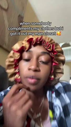 we share clothes now duh #marandtrin #xoxotrin0 