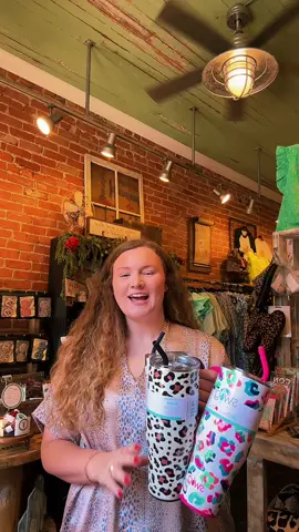 So cute!! #40oztumbler #swig #shoppingsmallbusinesses 