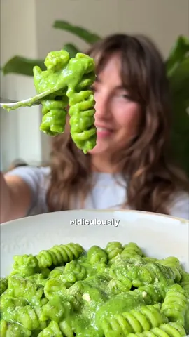 GLORIOUS GREEN GODDESS PASTA 💚🍝 @sophsplantkitchen  A firm fave of mine, was a big hit last year so I’ve revamped the recipe for reposting.  Full ingredients and method on my I G page, link on profile x #veganfyp #quickrecipes #greenpasta #highproteinmeals 