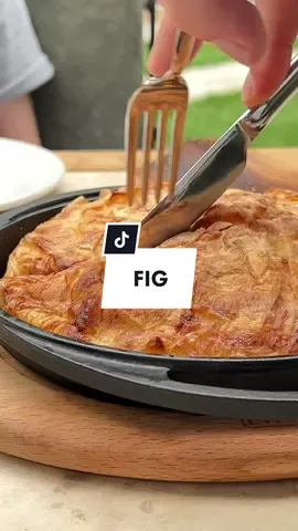 FiG, Manastirska 35, Rakovac, Fruška gora Jedno sjajno mesto na Fruškoj gori, pored manastira Rakovac. Nalazi se u sklopu vinarije Imperator pa se hrana da  fino upariti i sa velikim izborom vina, kako Imperator tako i stranih.