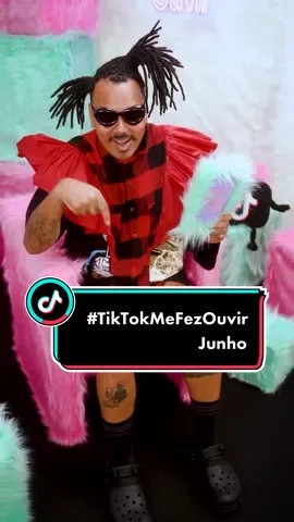 Chegou a hora de atualizar a playlist: aqui estão as músicas que o #TikTokMeFezOuvir no mês de Junho. Os hits que se destacaram e viraram trend no TikTok. Conta tudo, @duhmarinho! 😍💃🗣️
