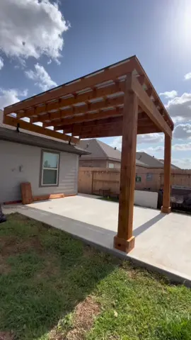 SkyPoly Pergola going up in Austin! #pergola #patiocover #pergoladesign #backyarddesign #patiodesign #skypoly #polycarbonateroof #outdoorlivingspace 