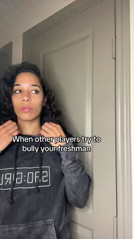 Do your upperclassmen look out for you? #basketball #athletes #teammates #sports 