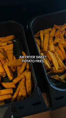 fun fact: i used to hate sweet potato fries but i started eating them when i wanted a healthier option and now they’re my favoriteeee 🤤  #sweetpotatofries #sweetpotato #cookwithme #cooking #cookdinnerwithme #sweetpotatoes 