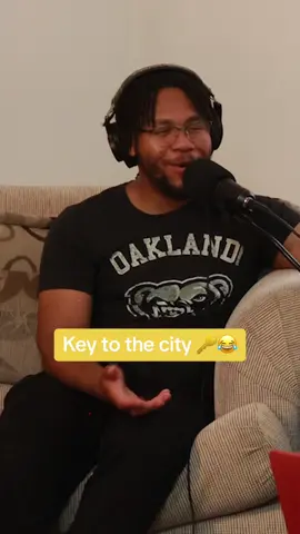 That penguin meat falls off the bone  #penguin #detroit #keytothecity #comedypodcast 