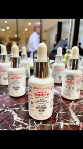 Officine Universelle Buly 1803, one the oldest pharmacies in Paris. All the pharmacies in France carry incredible skincare products. Skincare for French woman is a hugh priority in their daily routines, makeup: not so much. #fyp #lespotskin #clearskin #skincareroutine #beauty #acne #pimplepatch #zitpatch 