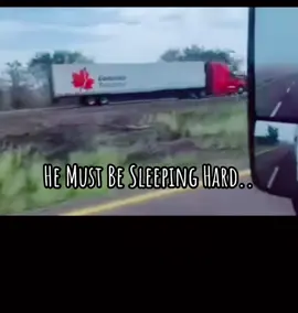 𝐇𝐞 𝐌𝐮𝐬𝐭 𝐁𝐞 𝐒𝐥𝐞𝐞𝐩𝐢𝐧𝐠 𝐇𝐚𝐫𝐝 𝐀𝐅..🤔😱 #trucks#truckinglifeckinglife #trucking #usa_tiktok #friday #fyecker #fyp 