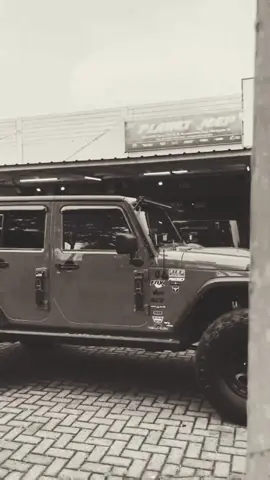 Mobil penculik nih boss, senggol dong????? #jeep #trending #indonesia #planetjeep #fyp #viral #jeepindonesia 