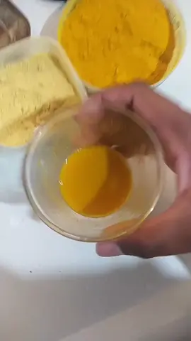 Shot de imunidade e também auxilia na digestão. Receita original: 1 colher de cúrcuma 1 colher de gengibre em pó  meio limão  e um pouco de água morna.  Tomar sempre de jejum :)  #shot #saude #emagrecimento #digestao 