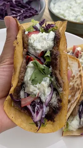 Tacos Kefta  🌮 sauce tzatziki 🥒 🇬🇷 📖Ingrédients: 4 pain tortilla 300 g viande hachée 1 oignon sel et poivre paprika 1 c a s huile d'olive menthe et persil ciselé *crudités (salade verte, tomate et choux rouge,..) *sauce Tzatziki 🥒 🇬🇷  1 yaourt grecque (150g) 1/2 concombre râpé et egoutté 1 c a s huile d'olive 2 c a s jus de citron sel et poivre aneth et menthe ciselé 1 petite gousse d'ail #tacos #burgertacos  #tacoskefta  #keftakabab  #gyros  #tzatzikisauce #greekrecipe🇬🇷   #turkeyburger  #burgertaco  #EasyRecipes   #DinnerIdeas #tiktokfoodfrance #explorefrance🇫🇷 #explorefood #tiktokrecipe
