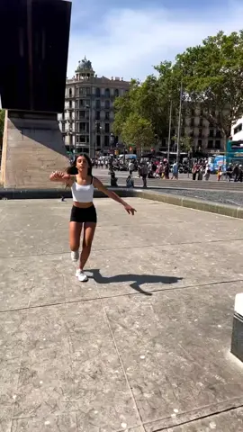 #lamartinitasiemprehappy #siemprehappy  baile realizado con la supervisión de un adulto 