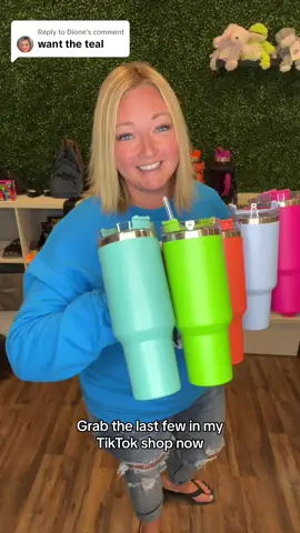 Replying to @Dione 40 oz tumblers! Grab the last few in my tiktok shop #40oz #tumbler #watertok #boutiqueowner #travel 