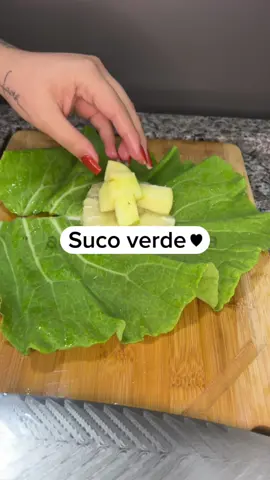 mais de uma semana de suco verde prontinho!!💚😎 #receita #sucoverde 