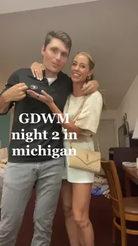 Psa: we aren’t in the south anymore😂 #gdwm #michigantrip #traversecitymichigan #traversecity #coupleswhotraveltogether #travelwithus✈️ #getreadywithmetogoout #travelcoupleslife 