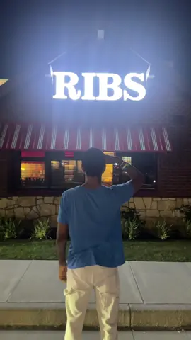 please rise for the national anthem #ribs #lorde 