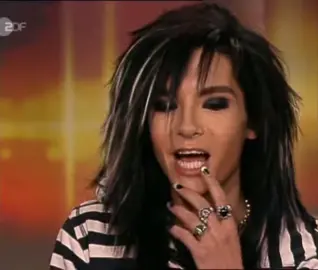 Bill speaking French 💕 #BILLKAULITZ #billkaulitz #bill #tokiohotel #fyp #fypシ #foryoupage #zyxcba #viral #2000s #interview #french #billkaulitzfrench 