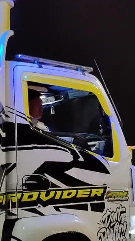 🤙🏻#rendyandika #wahyuabadi #truckindonesia 