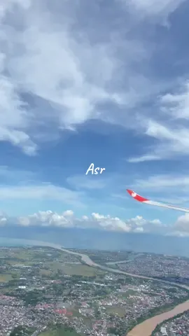 Kapan nih liburan lagi????#makassar #bandarhasanuddin #bandara #pesawat #lionair #pramugari #suarapramugari #landing #anakrantau #healing #liburan #makkah #madinah 