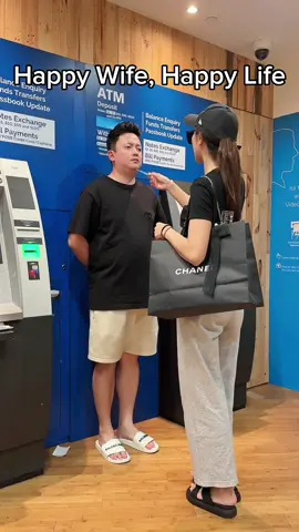 Happy wife, happy life😍 agree?  And i just notice he is not even blink his eyes😂