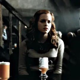 im cuffed up with my babygurl🤕‼️ | #harrypotter #danielradcliffe #ronweasley #hermionegranger #emmawatson #rupertgrint #harrypotteredit #edit 