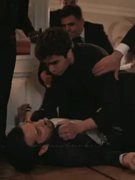 Фериту явно нравится избивать Тарыка 😂 #зимородок #yalicapkini #фериткорхан #сейранферит 