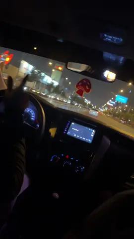 Salir de noche >>>> #coche #noche #amigos #fly 