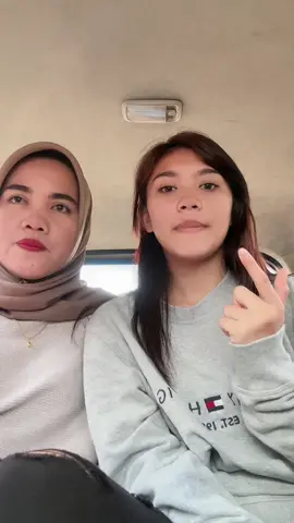 @MamaSridevi  mamaku adalah temenkuu🤣🤟🏻🤟🏻