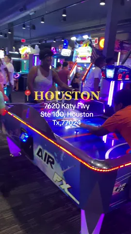 📍HOUSTON -DAVE & BUSTERS 7620 Katy Fw,Ste100 Houston Texas,77024 #incometax ✨😆 OPEN HOURS: Sun,Mon,Tu-10am-12am Wed,Thu -10am-1am  Sat & Fri -10am-2am  PLAY CARD: load in the front or in machine in the play-floor. SEATING AREA: one small area around bar. Another Seprate room on the side for BIG party. FOOD: check out their website. Plate prices from $10-$14 , good alchol drinks😄 #daveandbusters #placesinhouston #placesinkaty #kidplaces #birthdaypartyideas #kidparty #couplesdate #familyplaces #placestotakefamily #playgames #summerfunideas #Summer #placestotry #resturantinkaty #resturantinhouston #funplaces #takeyourkids #adultgames #married #foodandgames #chuckecheese #kidfood #party #birthday #workmeetings #sportsbar #videogames #familyreunion #tourbus #kidfriendly #summergetaway #drinks #sport #blinddate #firstdate #birthdaygift #placestogoinhouston #momideas #kidideas 