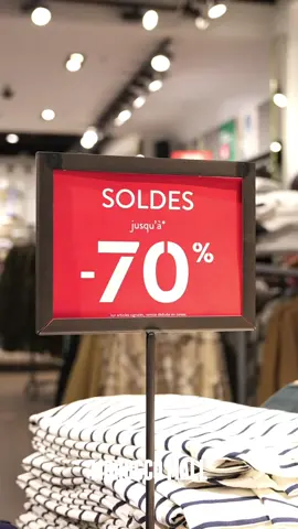 Gentleman 🎩 Ne ratez rien de la première démarque des soldes d’été au Morocco Mall. Des offres irrésistibles dans plus de 300 enseignes 🤩 #MoroccoMall #SummerSale #sayfiyate 