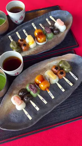 京都観光で食べてほしい絶品グルメまとめ7選！ みんなはどれが気になる？？ ①一休庵：華団セット ②合法ユッケかたまり：ユッケ丼 ③ぎをん小森：抹茶わらび餅 ④Cafe33：コールドブリューアイスコーヒー ⑤喫茶me：オムライス ⑥Panel cafe：抹茶大福パンケーキ ⑦京都焼肉enen：手毬肉寿司 #京都グルメ#TikTokレビュー #tiktokfood #japanfood 