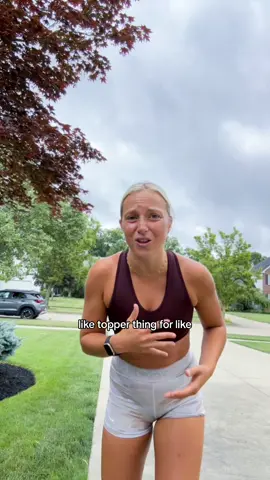 Come get ready to run with me… CHAOS!!! In my @ASICS #runwithme #grwmtorun #runnergirl #hobbyjogger #runnerproblems #morningrun 