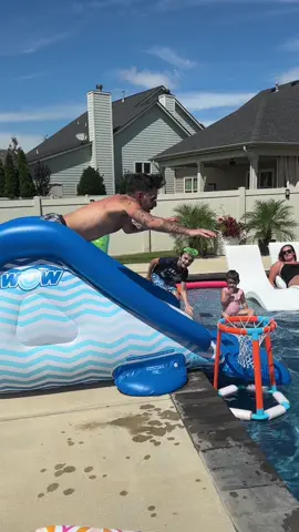 Family pool days are the best. #summervibes #poolparty #FamilyFun 
