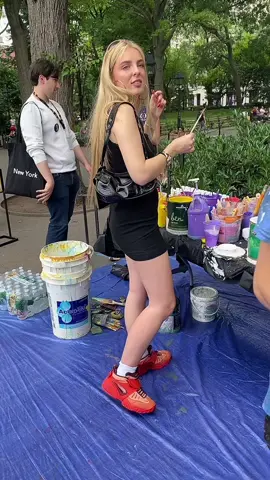 💜💙❤️🧡💚🧡💙💙🩵🩷❤️🧡